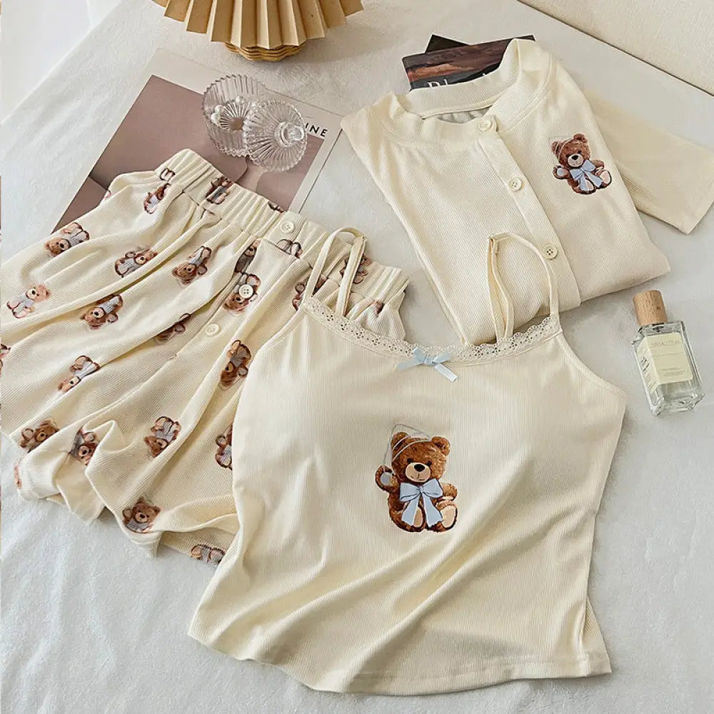 ID895 くま柄 3点セット キャミソール ショートパンツ カーディガン カップ付き 大人 ルームウェア 可愛い 快眠 着心地 快適 部屋着 涼しい ギフト プレゼント アイボリー / M レディース＞セットアップ