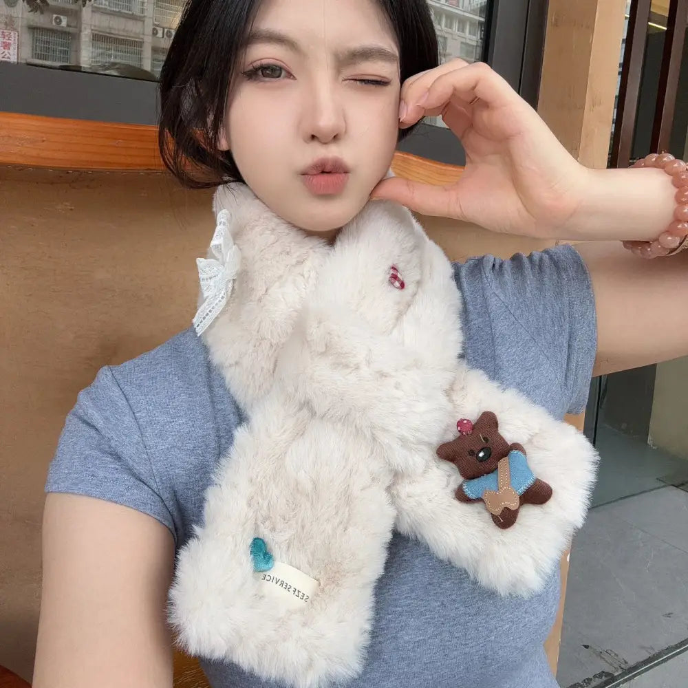 くま ぬいぐるみ スカーフ レディース 可愛い 秋冬 防寒 リボン付き ネックウォーマー 保温 便利 クロス ファー スカーフ ID3439 アイボリー / 92cm