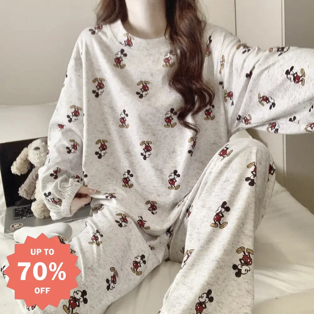 ミッキー柄 パジャマ レディース 長袖 上下セット かわいい キャラクター ルームウェア 柔らかい 部屋着 スウェット風 秋冬 あったか 可愛いデザイン プレゼントにも最適 レディース クリスマスプレゼント クリスマスギフト 人気