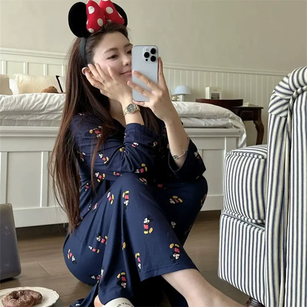 モダール ミッキー プリント ナイトガウン 春秋 長袖 ミディ丈 ルームウェア 大きいサイズ 肌ざわり最高 ゆったり かわいい ID4040 ネイビー / フリー