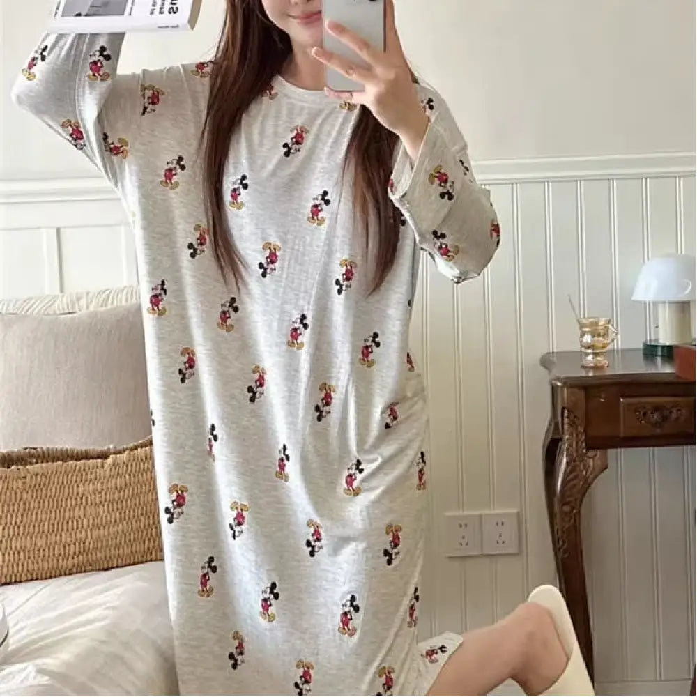 モダール ミッキー プリント ナイトガウン 春秋 長袖 ミディ丈 ルームウェア 大きいサイズ 肌ざわり最高 ゆったり かわいい ID4040