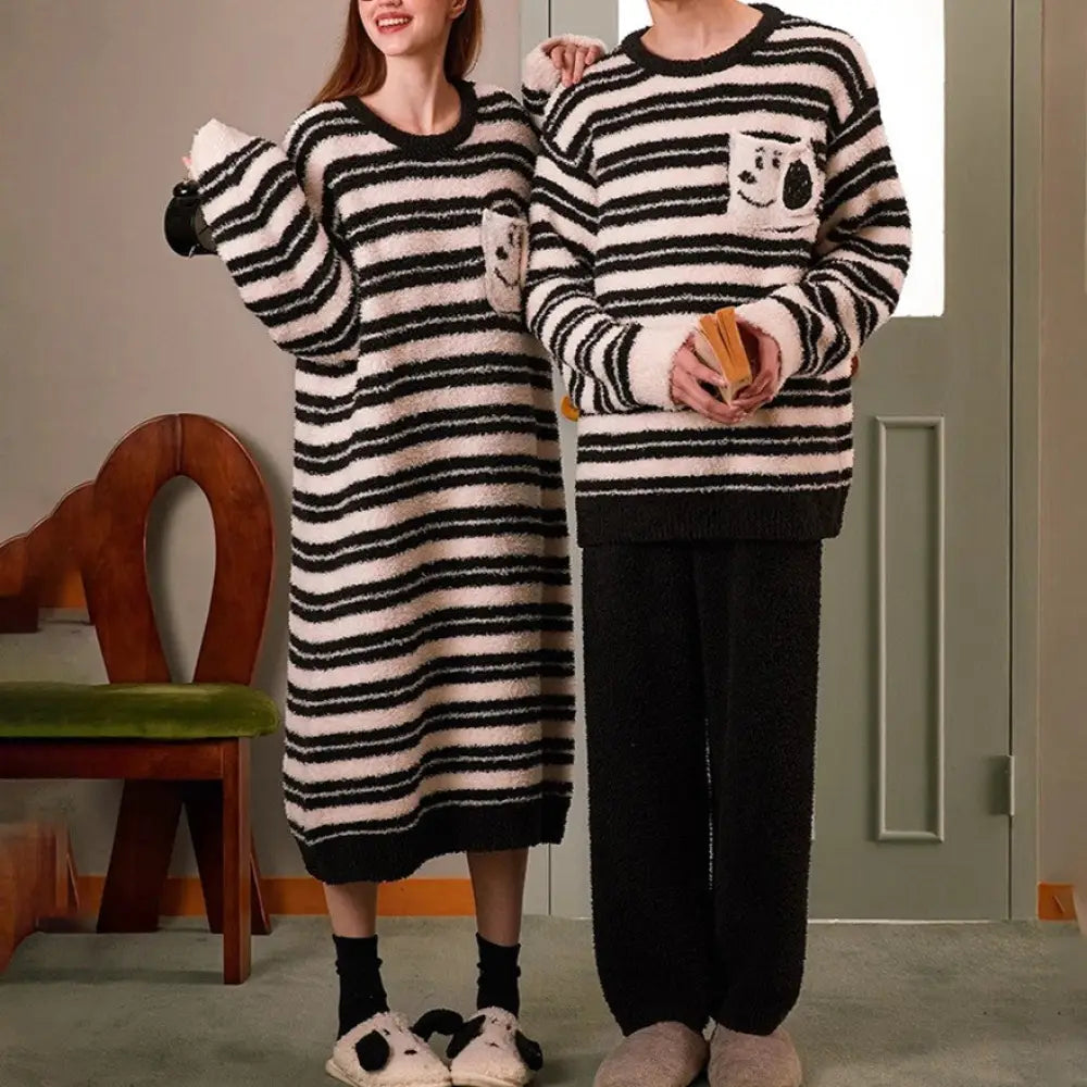 もこもこ ペア パジャマ カップル ルームウェア 冬用 あったか ボーダー デザイン 男女兼用 ロングワンピース セットアップ ふわふわ 柔らかい 部屋着 お揃い かわいい クリスマスプレゼント 2025 カップル クリスマス ギフト