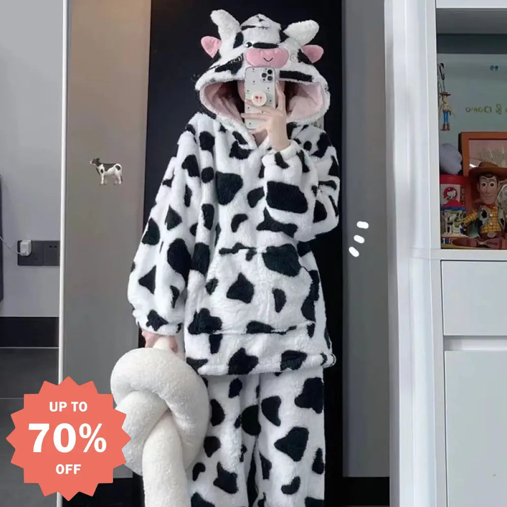 奶牛 珊瑚フリース パジャマ レディース 秋冬 フリース裏起毛 厚手 かわいい フランネル ホームウェア セットアップ 暖かい 柔らかい 保温 快適 おしゃれ ルームウェア 自宅用 リラックス レディース用 着心地 ナチュラル ゆったり　ID2486