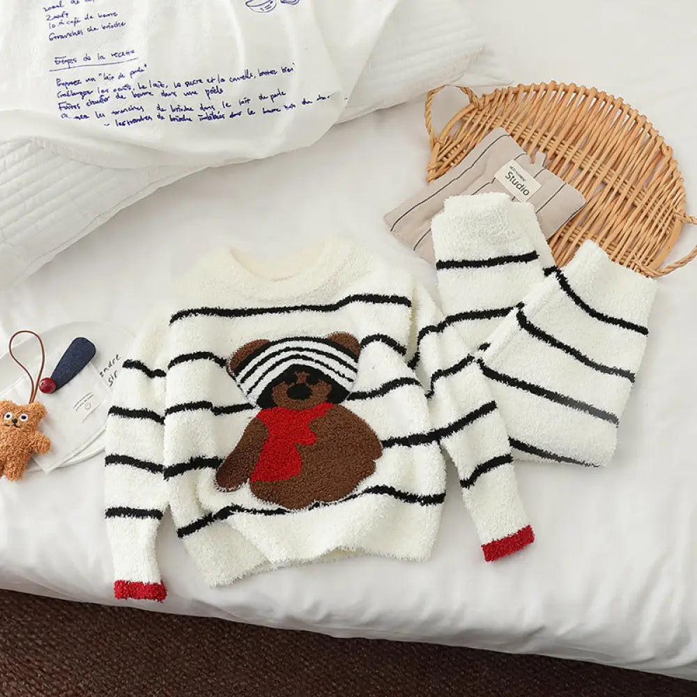 男の子 フリース ルームウェア 保温 加厚 子供 秋冬 女の子 ベビー キャラクター フリース 2点セット パジャマ ID2924