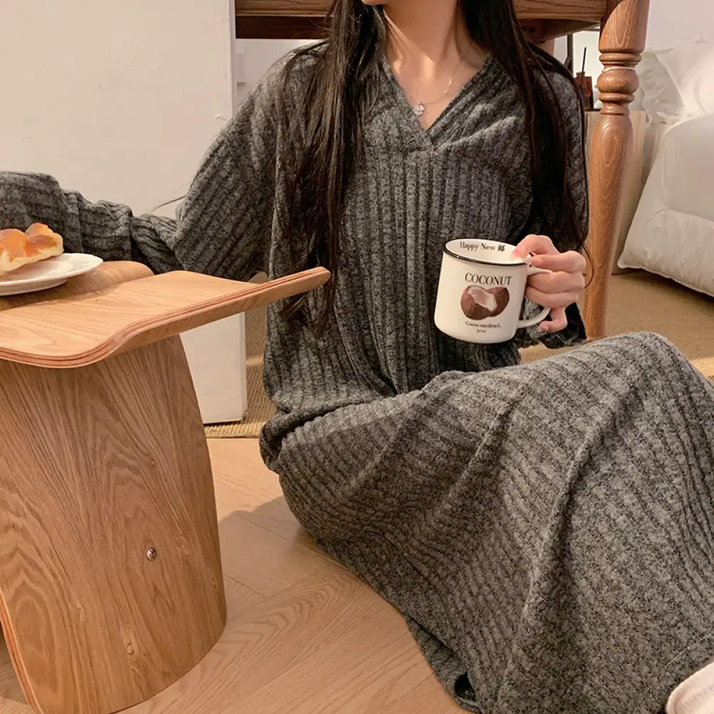 女性用 長袖 パジャマ 秋冬 新作 ニット フランネル インスタ風 ダークグレー ロングドレス ルームウェア ID2103