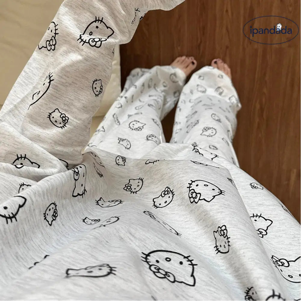 お出かけ着 としても使える パジャマ レディース 春 長袖 ハローキティ 韓国風 かわいい プリント 総柄 部屋着 ルームウェア セットアップ ツーピース カジュアル おしゃれ リラックス 新作 プレゼント ID4251