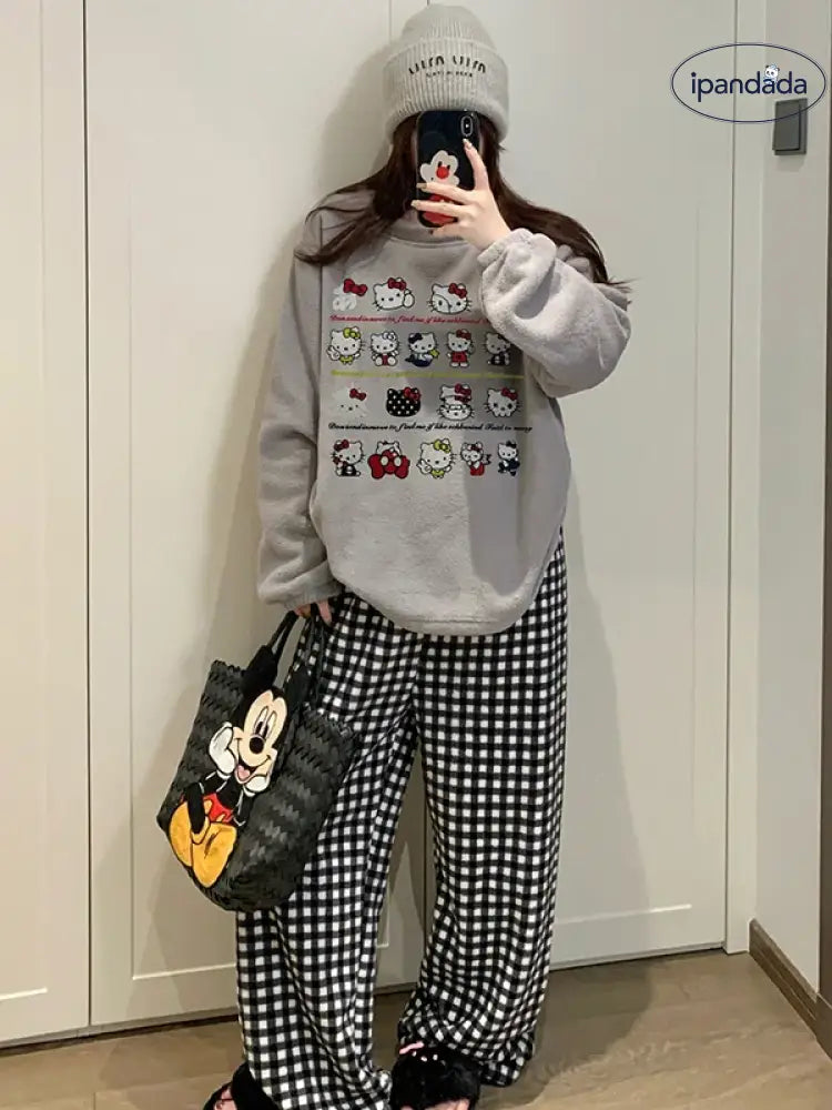 パジャマ レディース 秋冬 ハローキティ 珊瑚フリース 厚手 フリース裏起毛 セットアップ かわいい キャラクター チェック ビーズファー ホームウェア 暖かい 柔らかい 保温 快適 おしゃれ ルームウェア 自宅用 リラックス 着心地 ナチュラル ID2663