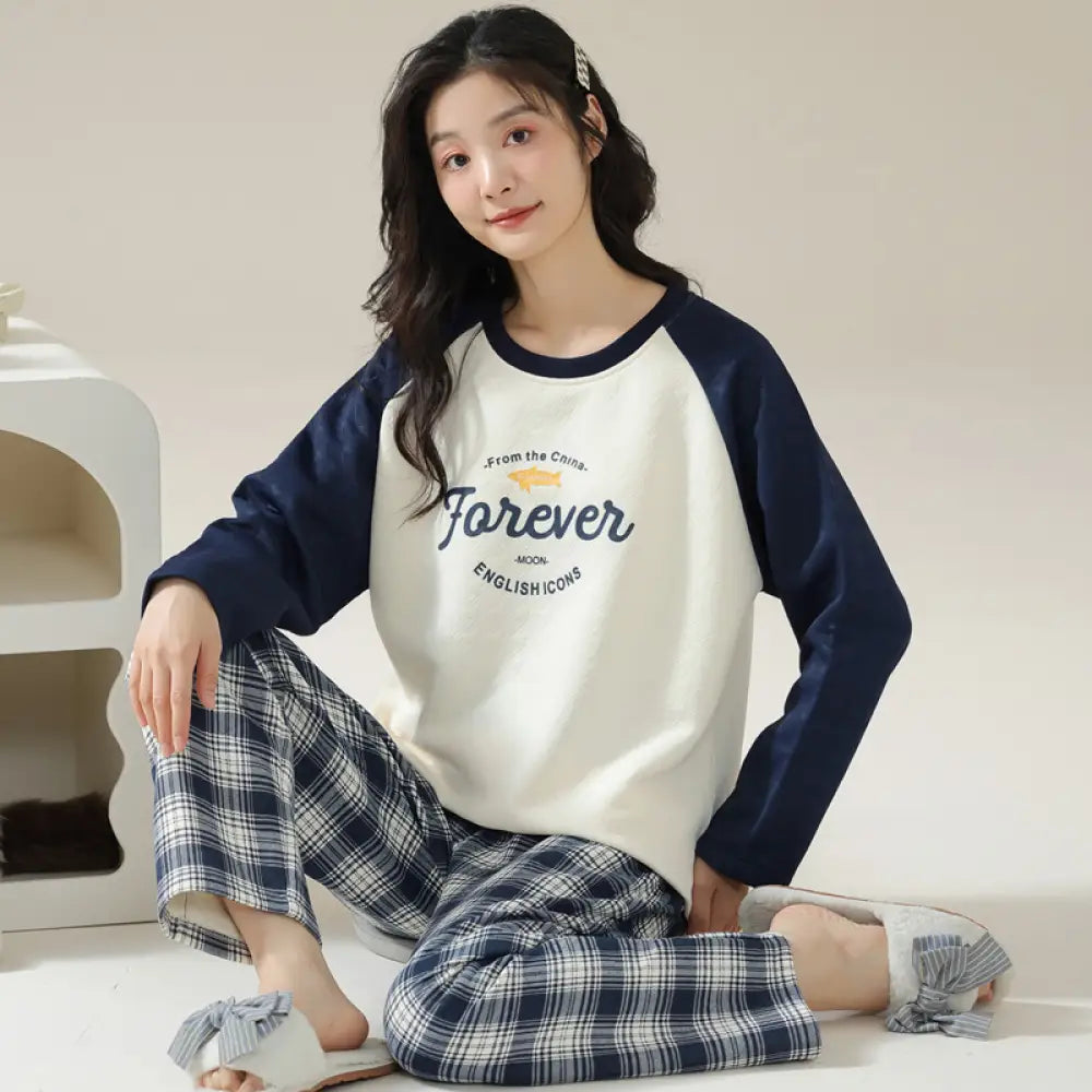 パジャマ レディース 秋 冬 暖かい 厚手 キルティング 中綿 キルトニット ルームウェア コットン100％ 上下セット 冷え性対策 部屋着 快眠 ホームウェア セットアップ 長袖 長ズボン ゆったり 体型カバー ふんわり 肌にやさしい