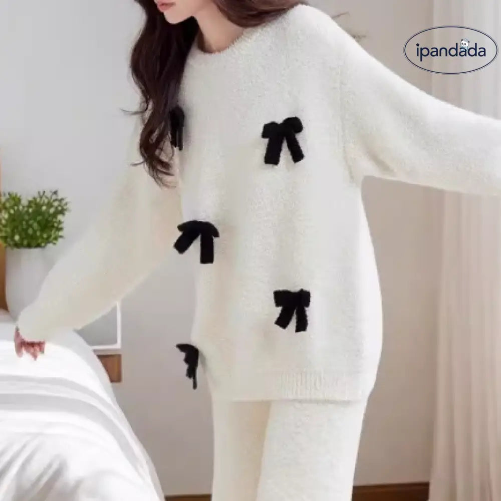 パジャマ リボン プルオーバー 2点セット 女性 レディース 可愛い 2色展開 ルームウェア セットアップ 長袖 長ズボン 大人 部屋着 外出用 バレンタインデー　プレゼント レディース＞セットアップ