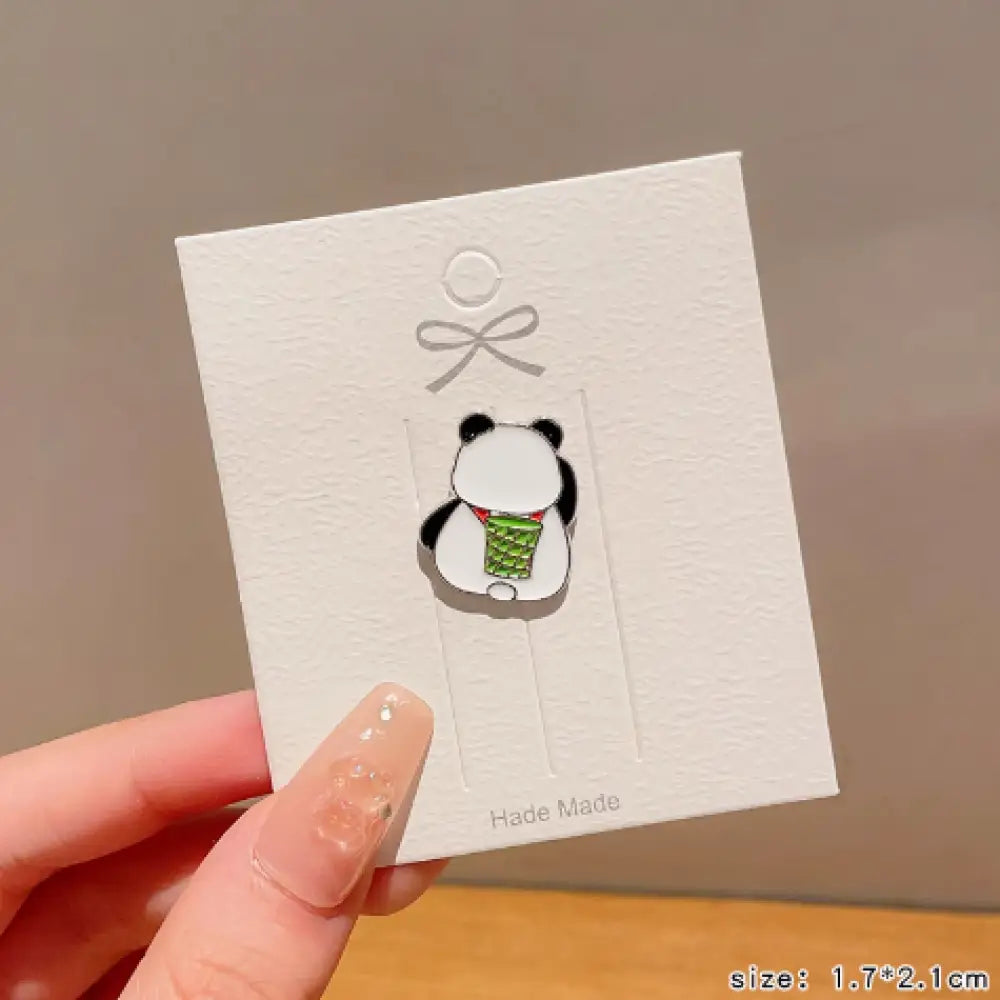 パンダ ピンバッジ ピンブローチ かわいい アニマル 動物 パンダ ブローチ 可愛い レディース キッズ 子供 リング 雑貨 ファッション アクセサリー 人気 ピンバッジパンダb, フリー