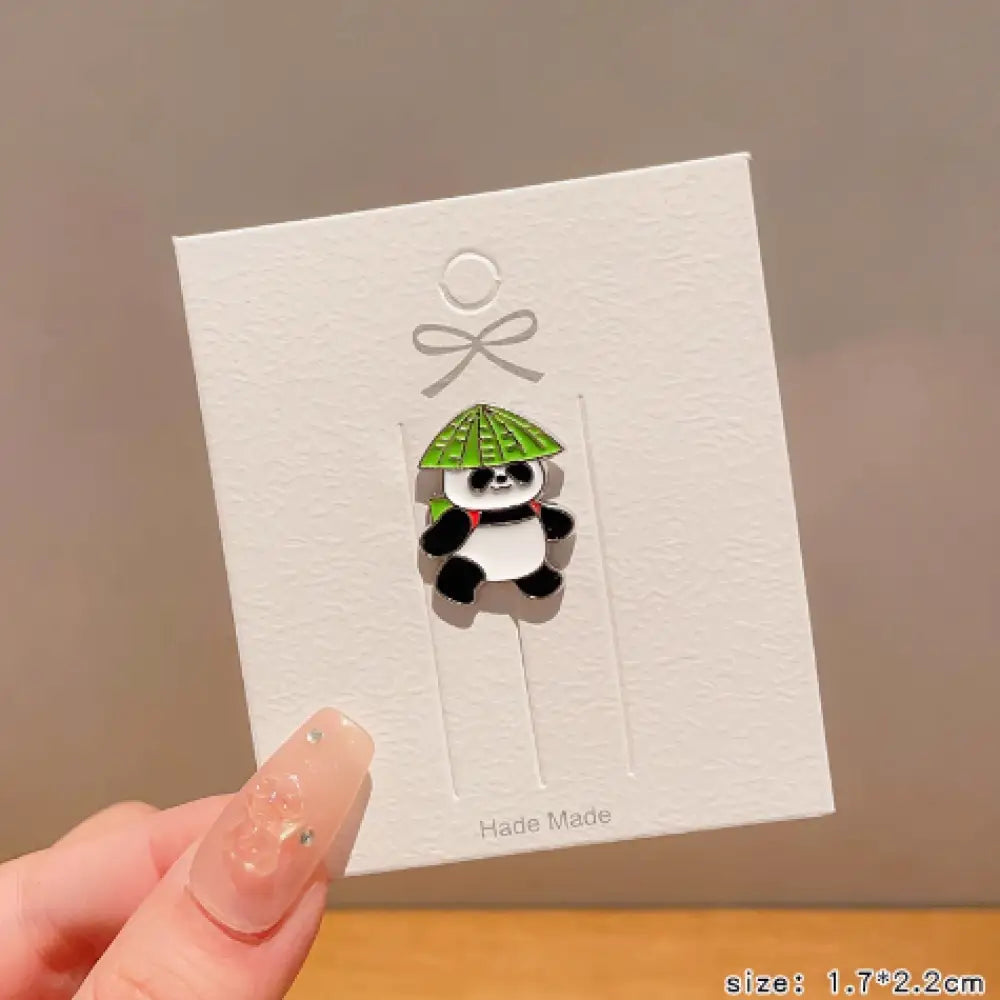パンダ ピンバッジ ピンブローチ かわいい アニマル 動物 パンダ ブローチ 可愛い レディース キッズ 子供 リング 雑貨 ファッション アクセサリー 人気 ピンバッジパンダd, フリー