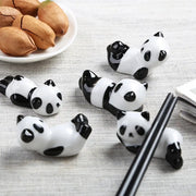 ID1330 【パンダデザイン】陶器箸置き 筆置き兼用 箸休め・筆立て おしゃれ 和食器 ギフト対応 家庭用 滑り止め加工