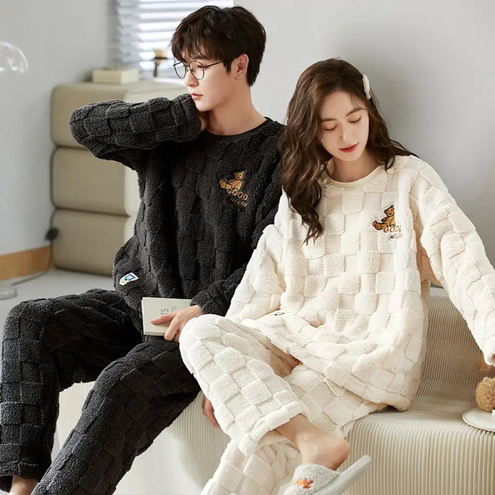 ペア パジャマ 大人 着ぐるみ パジャマ 冬 可愛い 熊 もこもこ パジャマ 着る毛布 カップル お揃い 上下セット フランネル 冬物 防寒 カップル ペア ルームウエア ペアお揃い ふわふわ ゆったり 寝巻き 防寒対策 レディース