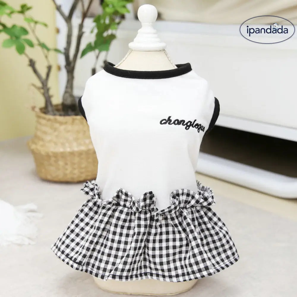 ペット服 黒白刺繍 スカート テディ ペット用保温服 中小型犬用 新作ファッション 小型子犬 テディビション フォックス ポメラニアン コーギー シュナウザー ID2348