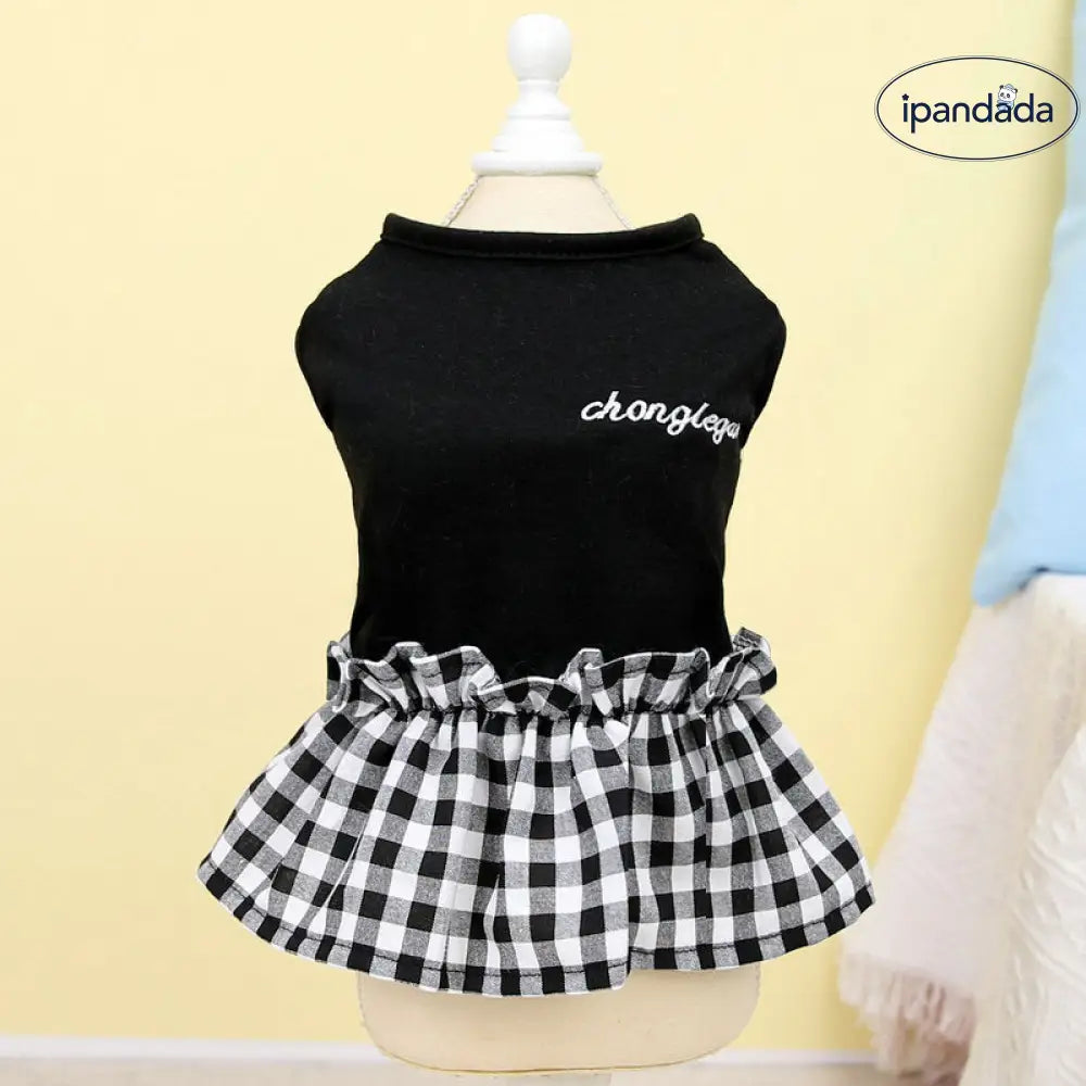 ペット服 黒白刺繍 スカート テディ ペット用保温服 中小型犬用 新作ファッション 小型子犬 テディビション フォックス ポメラニアン コーギー シュナウザー ID2348