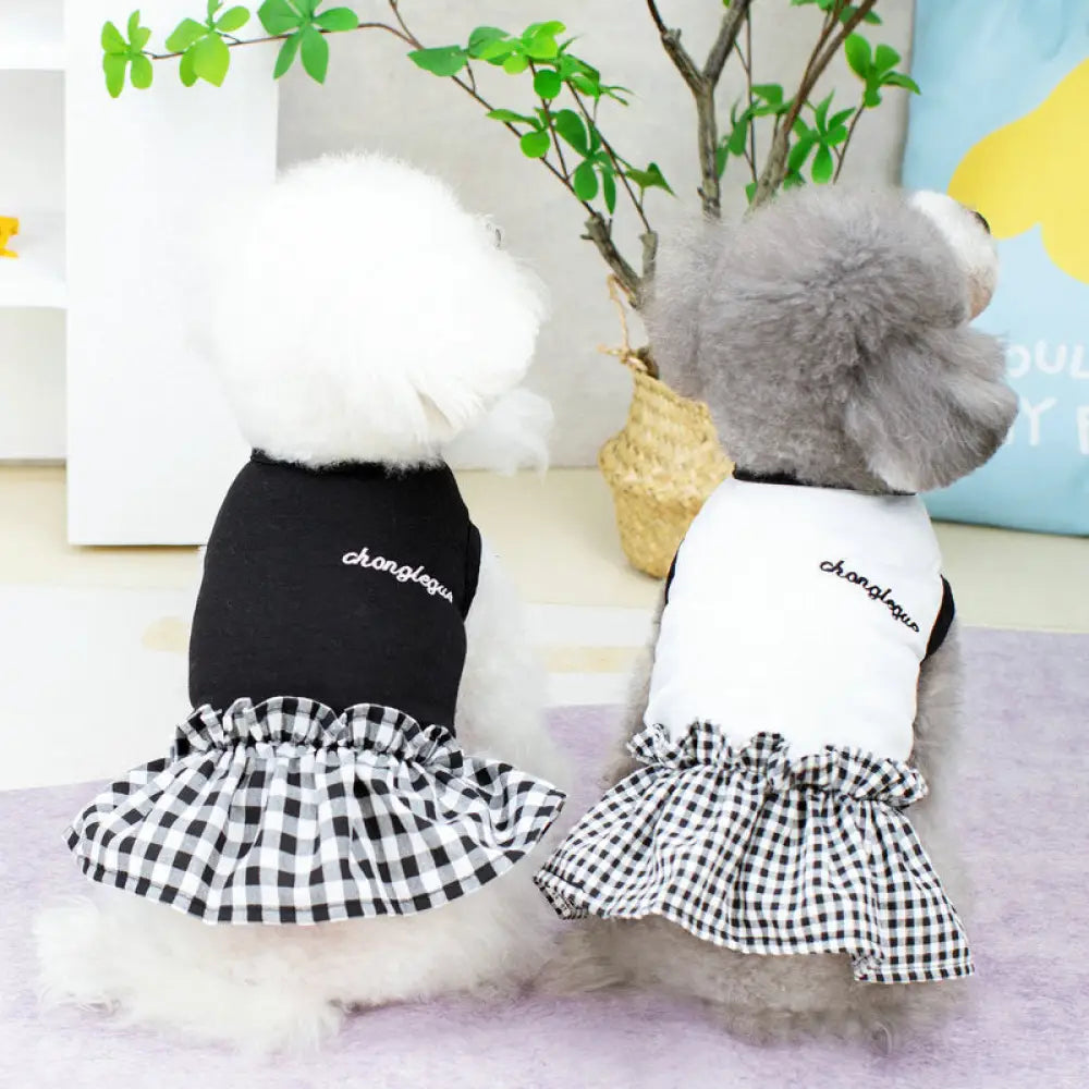 ペット服 黒白刺繍 スカート テディ ペット用保温服 中小型犬用 新作ファッション 小型子犬 テディビション フォックス ポメラニアン コーギー シュナウザー ID2348