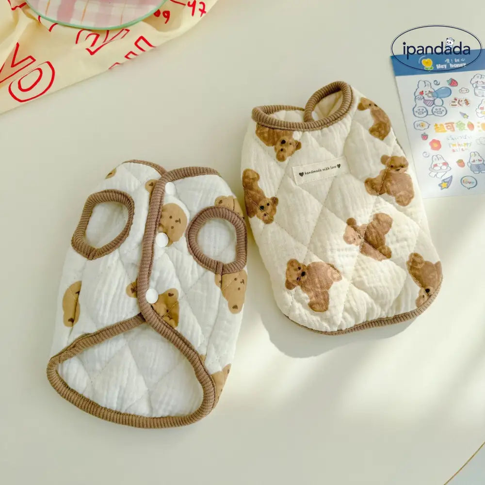 プリント くま ベスト 秋冬 犬 保温 ジャケット トイプードル ビション 猫 ノースリーブ 厚手 綿100% フリース裏起毛 防寒 暖かい 快適 撥水 外出用 おしゃれ ペットウェア 室内用 散歩 洗える 耐久性  ID2567