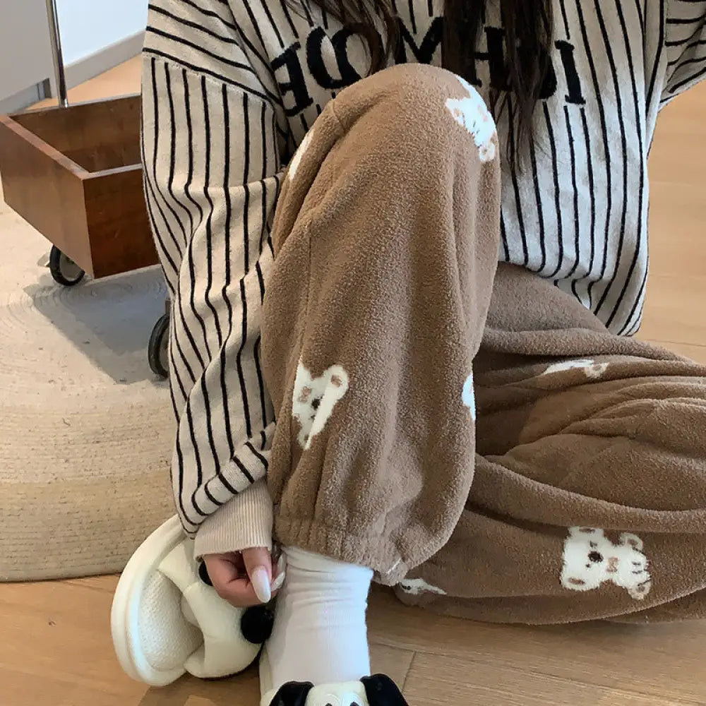 秋冬 新作 厚手 フリース 保温 パンツ ブラウン 可愛い 小熊柄 カジュアル ストレッチ ハイウエスト パジャマパンツ クリスマスプレゼント ID3489 ブラウン / フリー レディース＞ボトムス