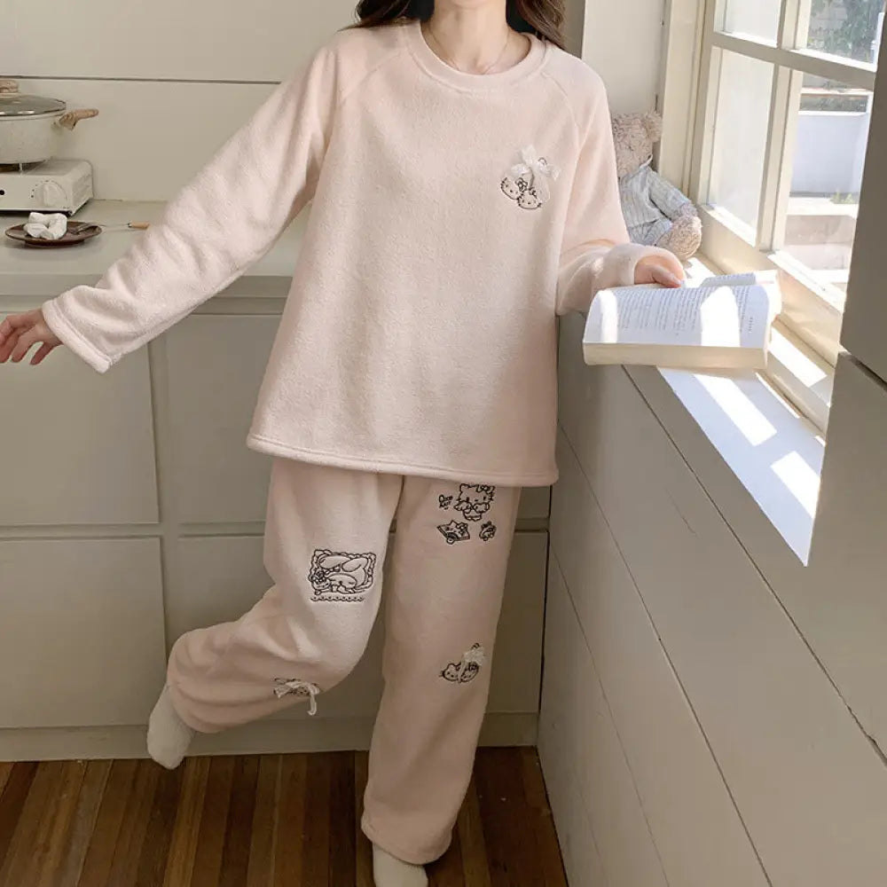 秋冬用 パジャマ レディース 厚手 刺繍入り長袖 サンゴフリース ルームウェアセット ID3632 ピンク / M