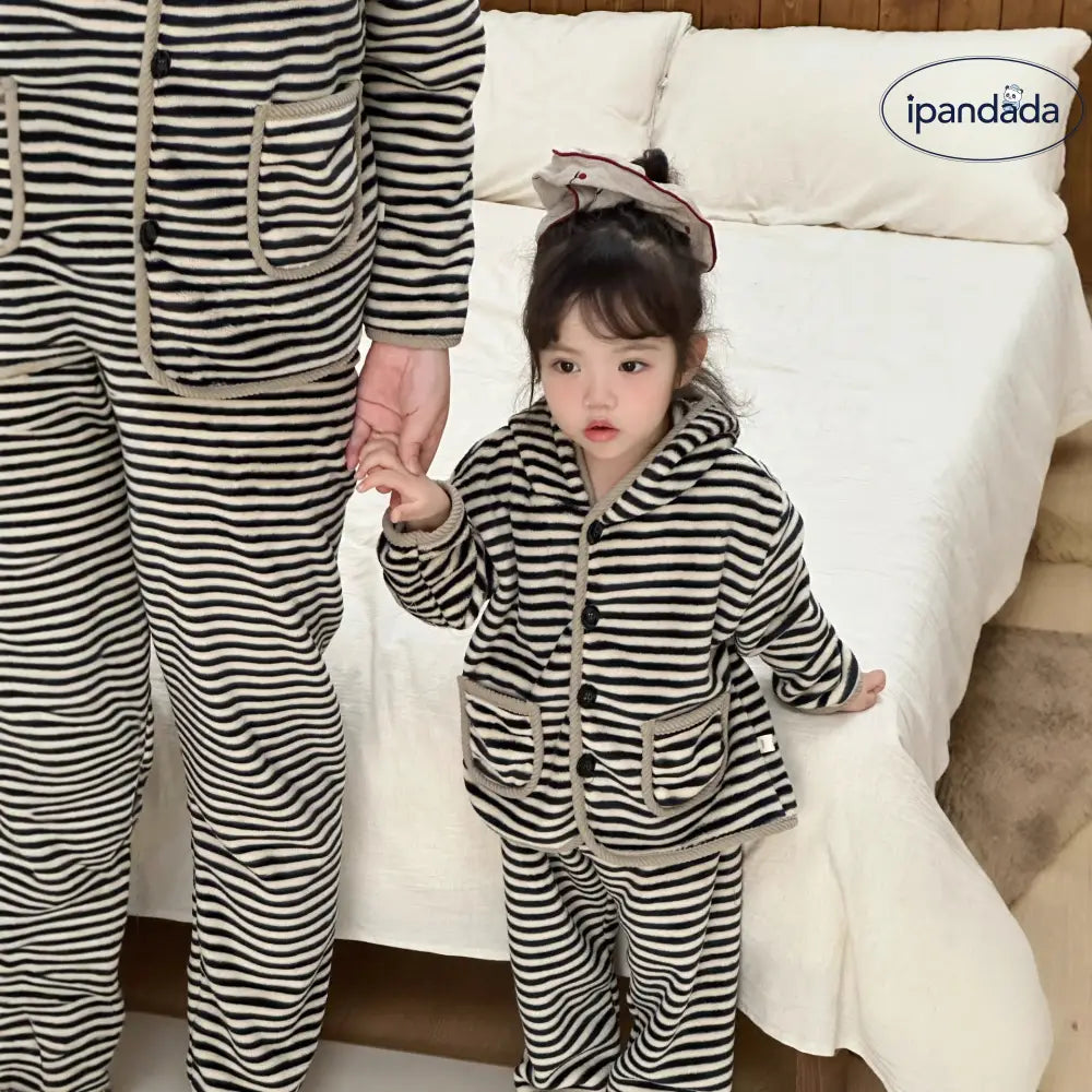 秋冬 子供 パジャマ 男の子 女の子 保温 フリース 親子 ルームウェア ベビー ストライプ フード付き パジャマ ID2957