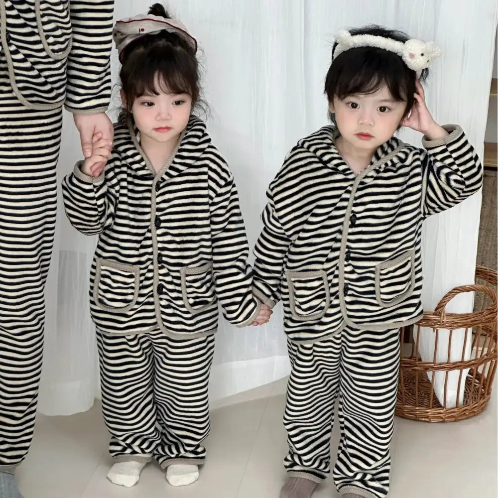 秋冬 子供 パジャマ 男の子 女の子 保温 フリース 親子 ルームウェア ベビー ストライプ フード付き パジャマ ID2957 写真通り / 90cm