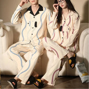 犬柄 カップル パジャマ 配色 韓国風 春秋 長袖ルームウェア カジュアル 開襟 セットアップ 女性用 男性用 可愛いデザイン 外出着にも 家居服 ID4128