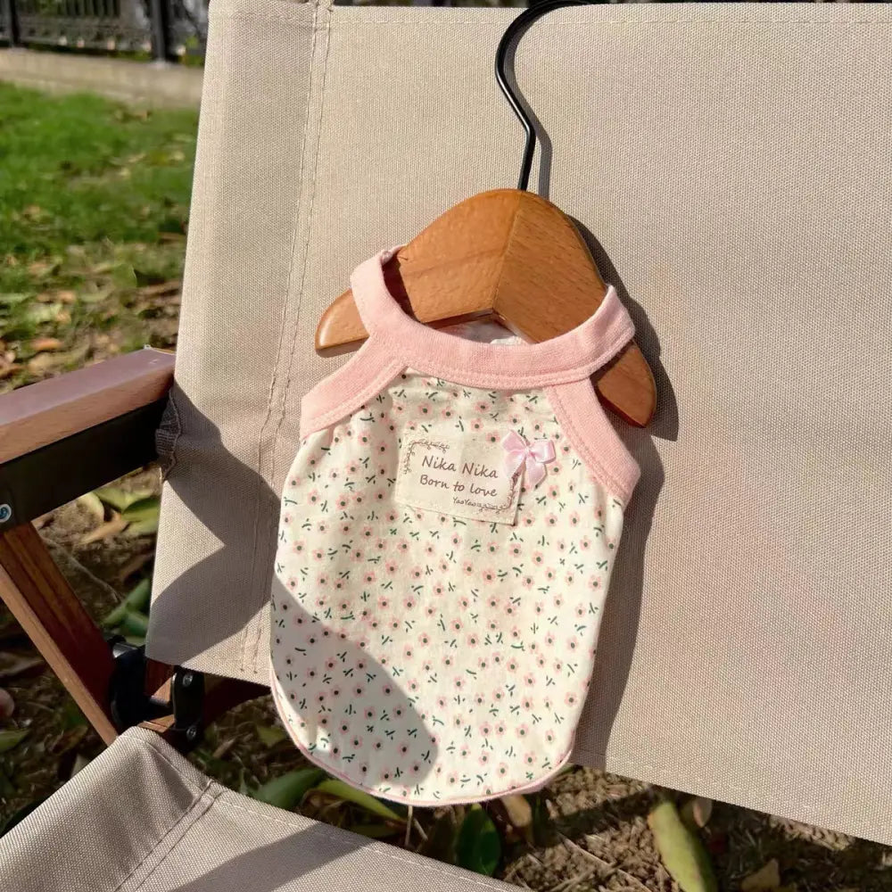 ID673 犬服 春夏 ペット服 花柄 犬 小型犬 冷房対策 ペット服 チワワ 夏 ドッグウェア 犬の服 かわいい 軽量 柔らかい 可愛い コットン ふんわり 抜け毛防止 タンクトップ ペット洋服 ドッグウエア 快適 通気性 ノースリーブ