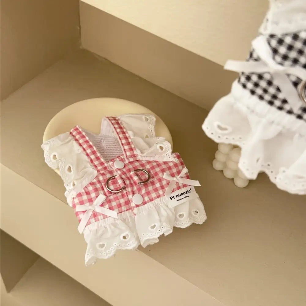 犬服 猫服 チェック柄 ワンピース スカート ハーネス ペット服 ドッグウェア ペット 春 夏 通気 おしゃれ かわいい 人気 可愛い お揃い 子犬 ペットウェア 女の子 男の子 離脱防止 抜け毛防止 お出かけ プレゼント インスタ映え