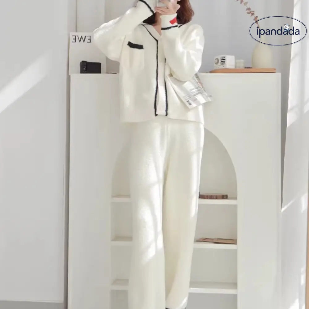 レディース パジャマ 秋冬用 ハート コーラルフリース ルームウェア 厚手 裏起毛 冬用 セット かわいい 可愛い 暖かい あったか 長袖 部屋着 ふわもこ モコモコ クリスマスプレゼント ID3576 ホワイト / フリー