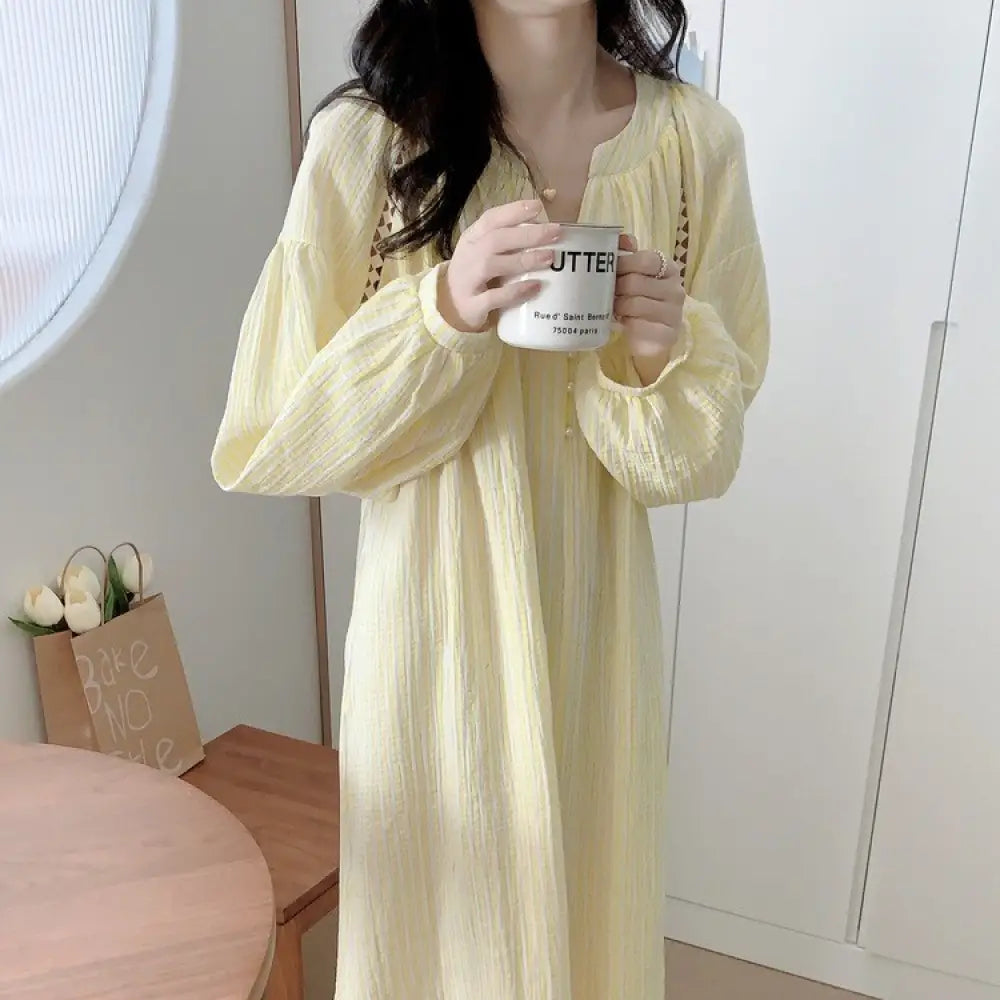 レディース 新作 韓国風 イエロー ストライプ レース パールボタン 長袖 ナイトドレス ガーゼ ワンピース ID4692 - イエロー / フリー