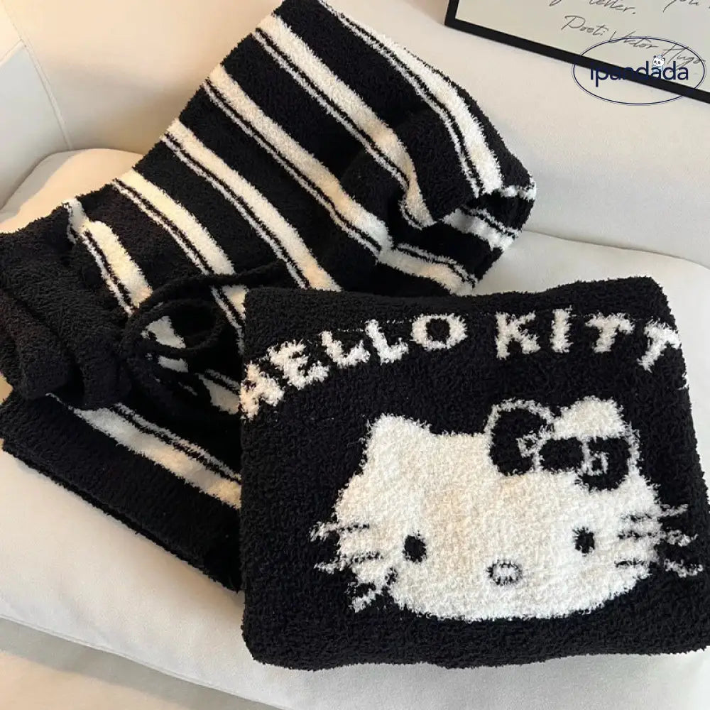 パジャマ レディース 秋冬 もこもこ セットアップ 可愛い キャラクター ルームウェア 長袖 長ズボン 柔らかい 防寒 あったか 部屋着 冬用 プレゼント かわいい クリスマスプレゼント おしゃれ クリスマス ギフト 人気 セット