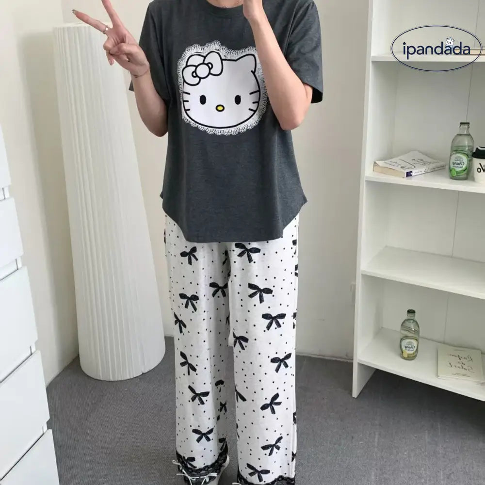 ID882 パジャマ レディース 夏 インスタ風 スイート ハローキティ プリント ラウンドネック 半袖 長ズボン セット リボンデザイン カジュアル 外出対応 おしゃれ ホームウェア ルームウェア 部屋着 グレー / M