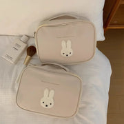 仕切り付き 収納バッグ 洗面用具 大容量 便利 カートゥーン 可愛い ウサギ 化粧ポーチ レディース ID2077