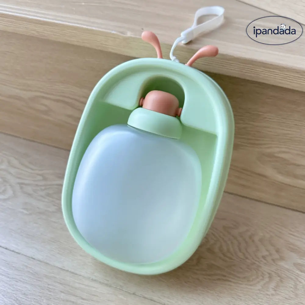 手軽 水分補給 ペット 水杯 水碗 猫 給水 カップ 500ml 携帯 大容量 犬 水筒 户外 散歩 給水器 折りたたみ 漏れ防止 清潔 軽量 耐久性 旅行用 キャンプ 外出 便利 ペット用品 ステンレス プラスチック ID2373