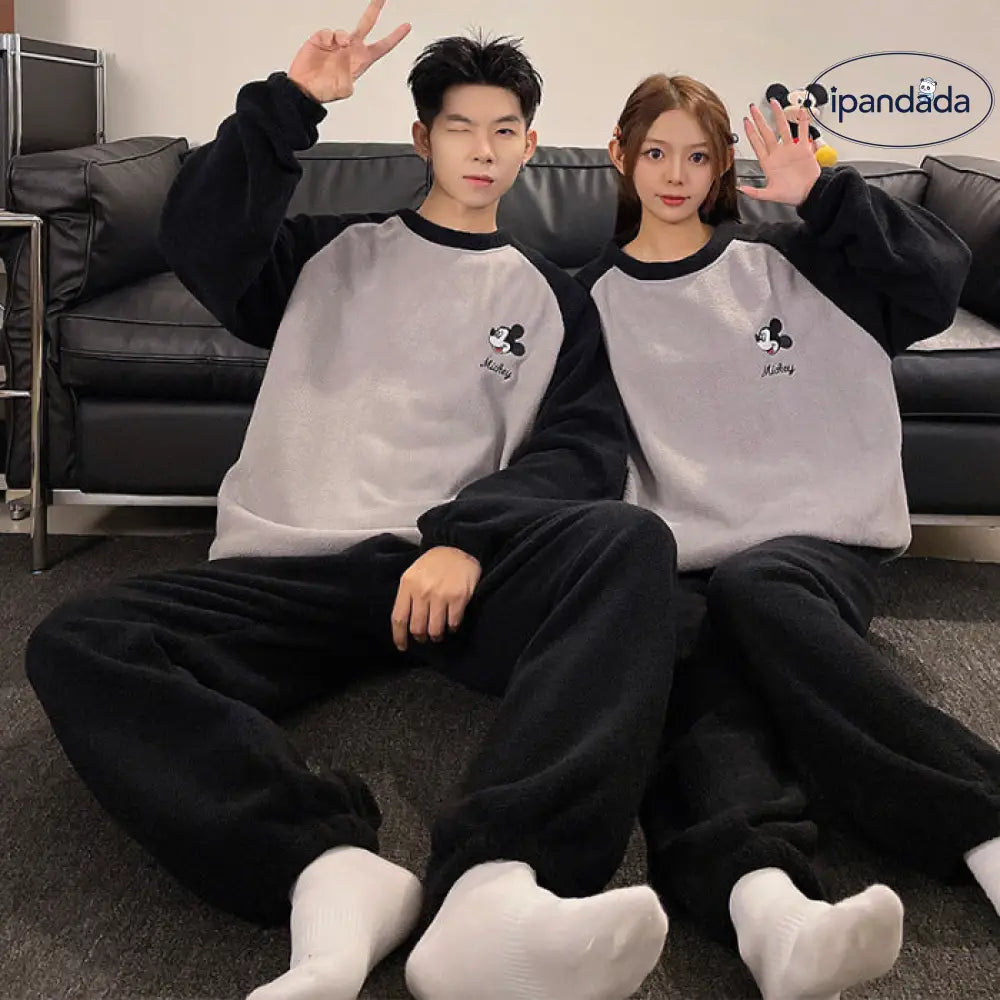 ミッキー カップル パジャマ ビーズファー ラウンドネック 甘い キャラクター フリース裏起毛 厚手 珊瑚フリース 保温 外出可 セットアップ 暖かい 柔らかい ID2695