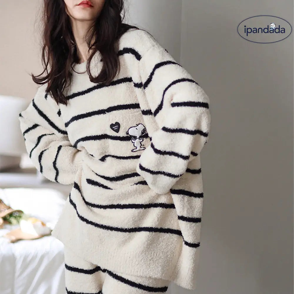 スヌーピー 柄 ボーダー ルームウェア レディース 上下セット 長袖 ゆったり ふわふわ あったか 冬用 パジャマ シンプル 可愛い 柔らかい 部屋着 ナイトウェア セットアップ ID3412