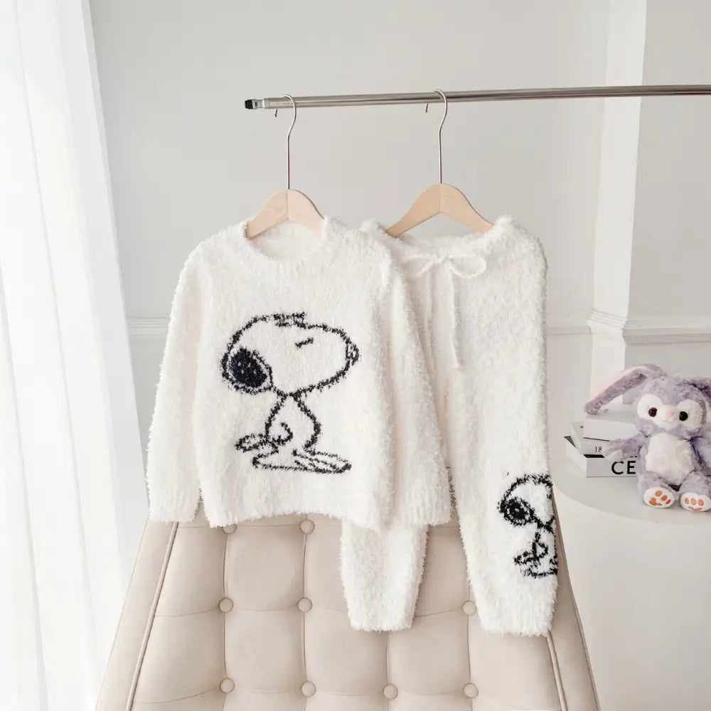 スヌーピー 秋冬 新作 親子 かわいい 犬 子供 ふわふわ ホームウェア パジャマ セットアップ 暖かい 柔らかい 保温 快適 おしゃれ ルームウェア 自宅用 リラックス ID2930 ホワイト / XS ベビー＆キッズ