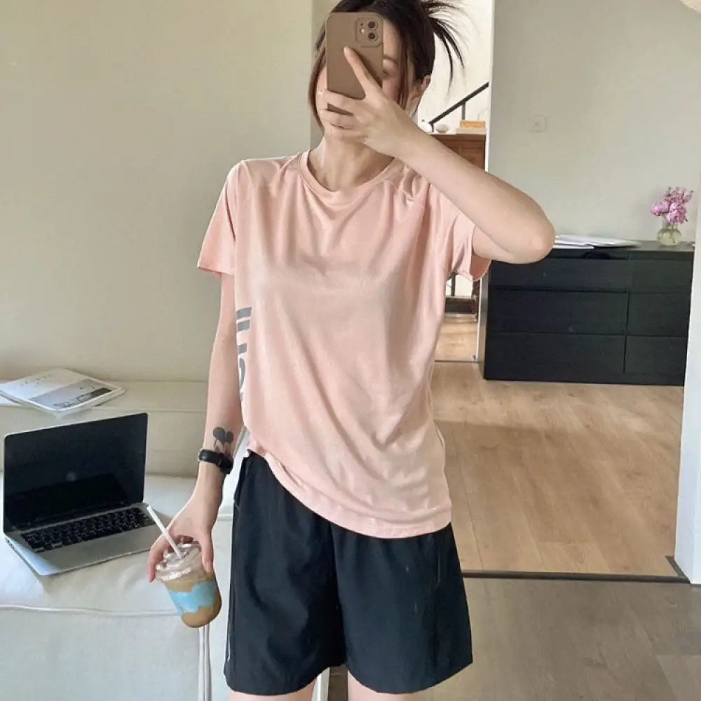 ID1297 スポーツウェア レディース 夏 ランニング アウトドア Tシャツ ショートパンツ セットアップ 通気性 速乾 吸汗 超軽量 快適 膝上丈 2点セット 全6色 ピンク / M 外出着＞セットアップ