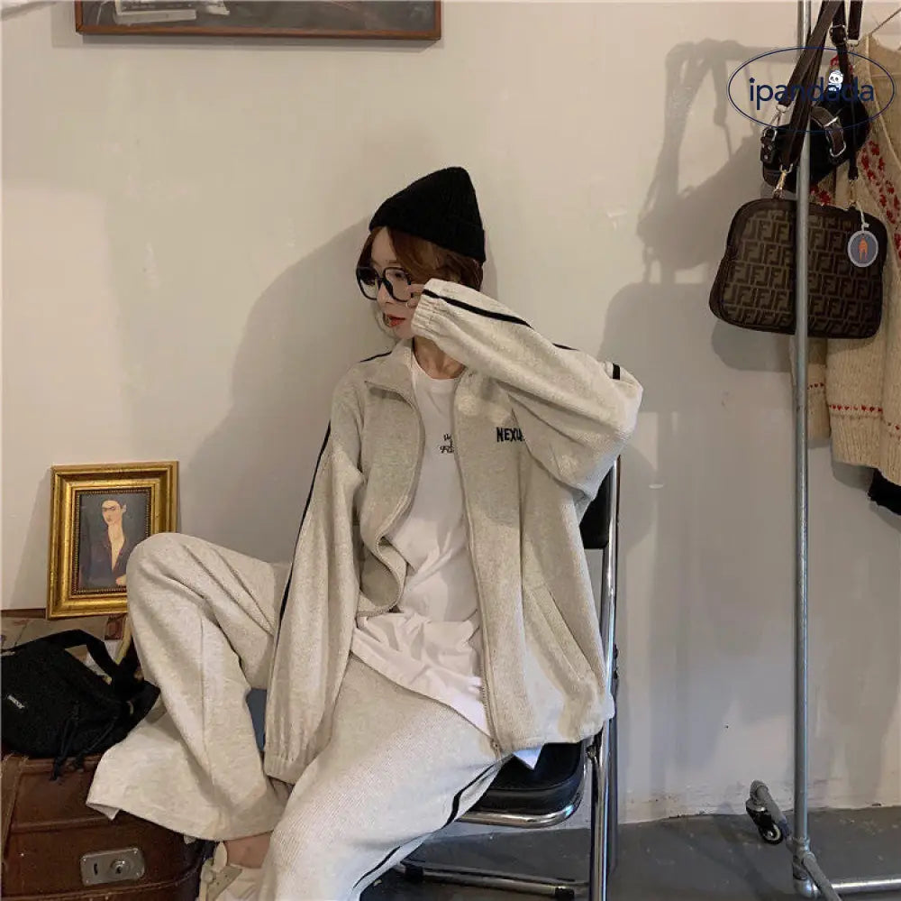 スウェット セットアップ レディース 上下 セット ジャージ ルームウェア パンツ 部屋着 長袖 ジップ 可愛い お洒落 スポーツウェア オールシーズン グレー ネイビー 春 夏 秋 冬 学生 大きいサイズ M L XL 2XL 旅行 ゆったり 修学旅行 ID2497