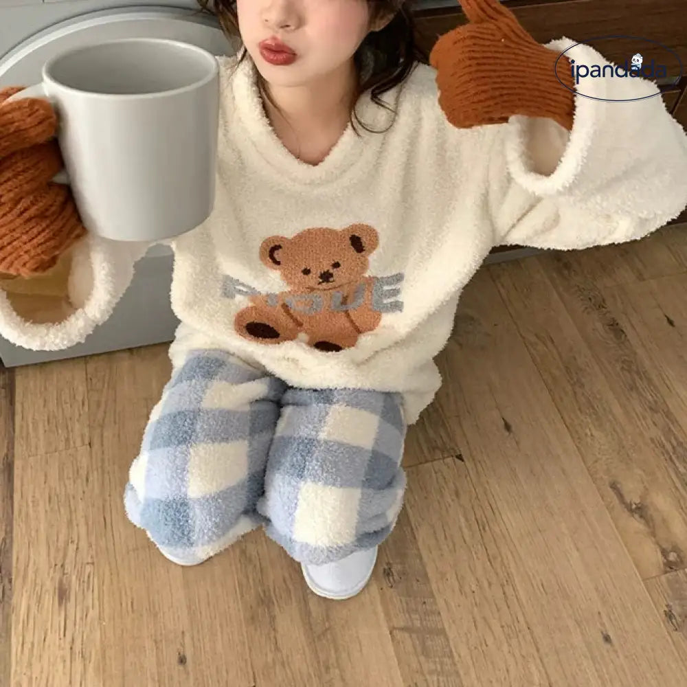 スウィート パジャマ ふわもこ レディース くま柄 ナイトウェア 暖か 配色 ギフト プレゼント 部屋着 丸洗いOK レディース＞セットアップ