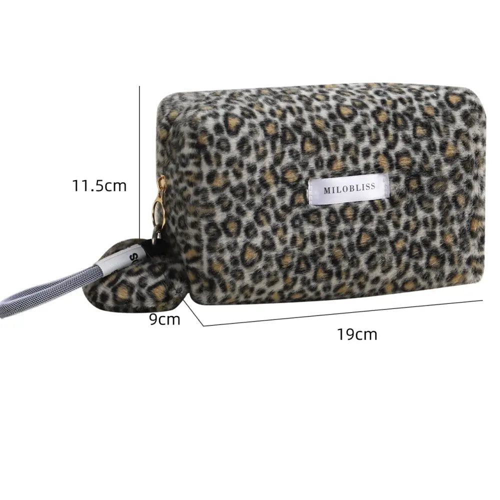 スウィートクール ヒョウ柄 メイクポーチ フリース 多機能 携帯用 秋冬 外出用 洗面用具収納バッグ ID3334 ブラック / タイプ①