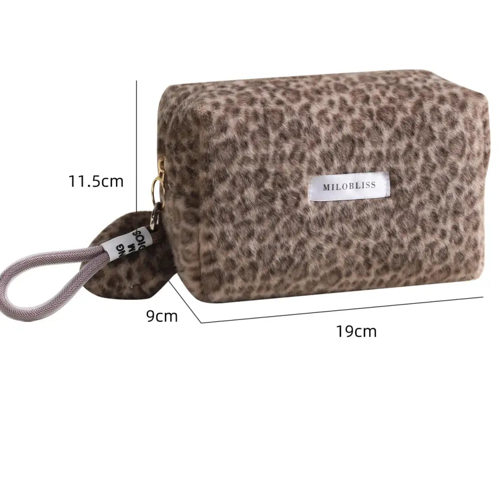 スウィートクール ヒョウ柄 メイクポーチ フリース 多機能 携帯用 秋冬 外出用 洗面用具収納バッグ ID3334 ブラウン / タイプ①
