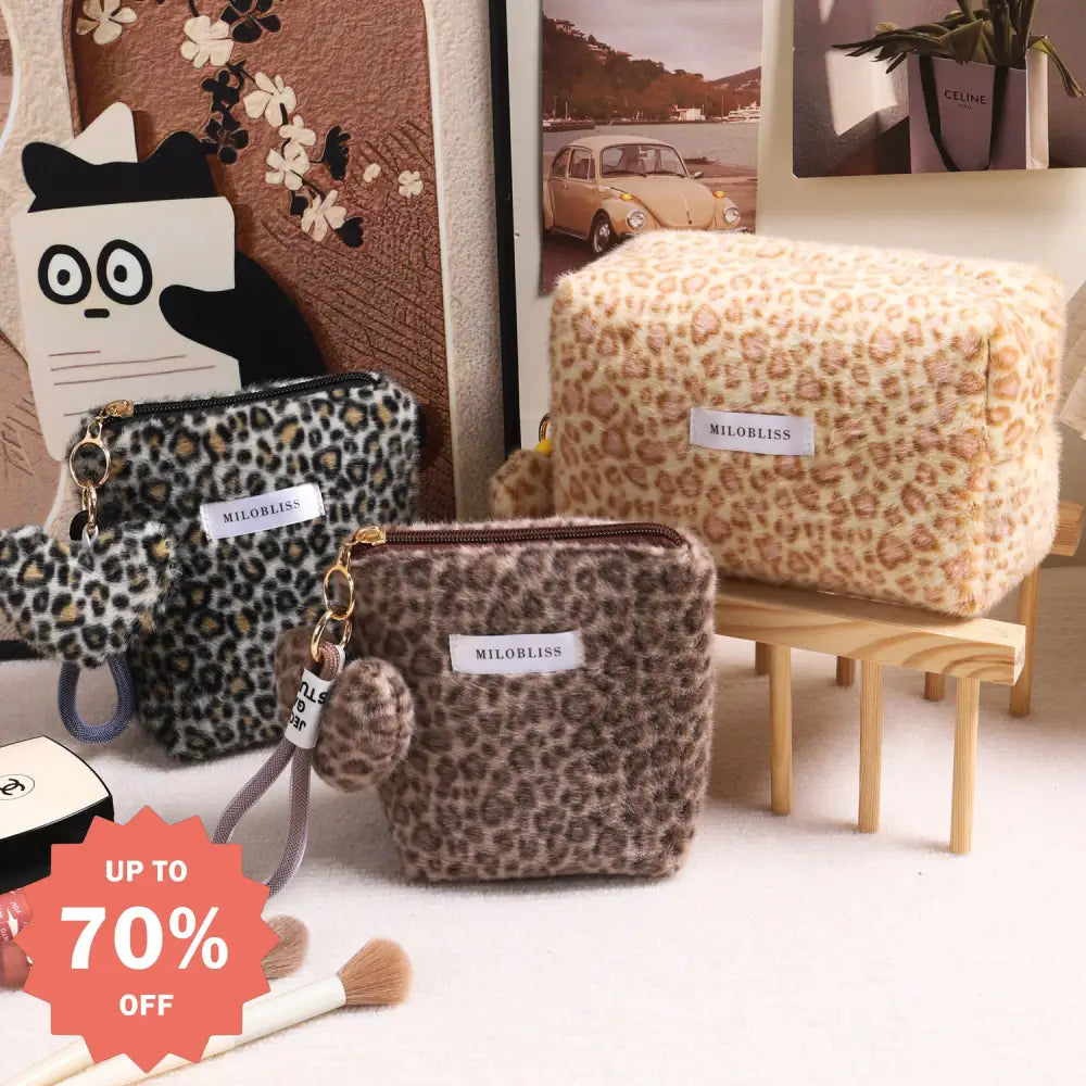 スウィートクール ヒョウ柄 メイクポーチ フリース 多機能 携帯用 秋冬 外出用 洗面用具収納バッグ ID3334