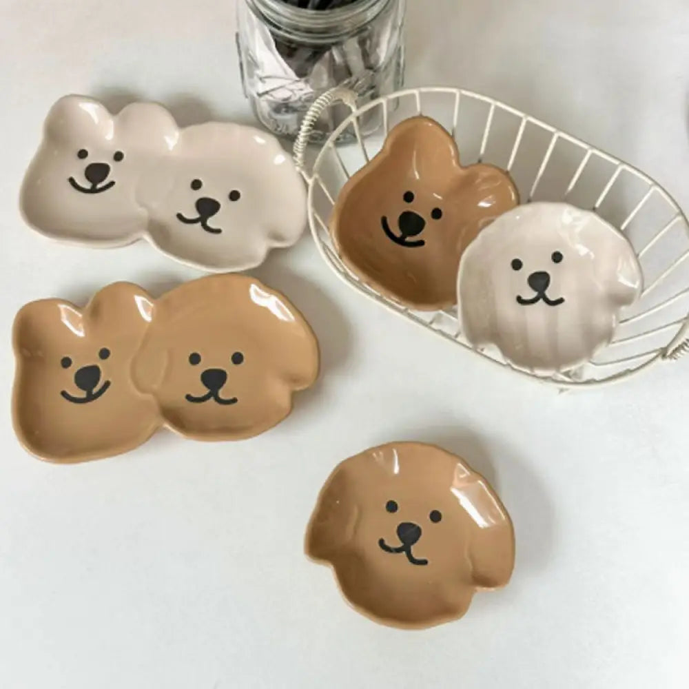 ID1233 陶器製 おちょこ クマの赤ちゃん デザイン SNS人気 多用途 ソース皿 骨皿 お菓子皿 おしゃれ プレミアム感 抗菌 電子レンジ対応 焼きぼけカラー SGマーク インテリア雑貨＞収納雑貨