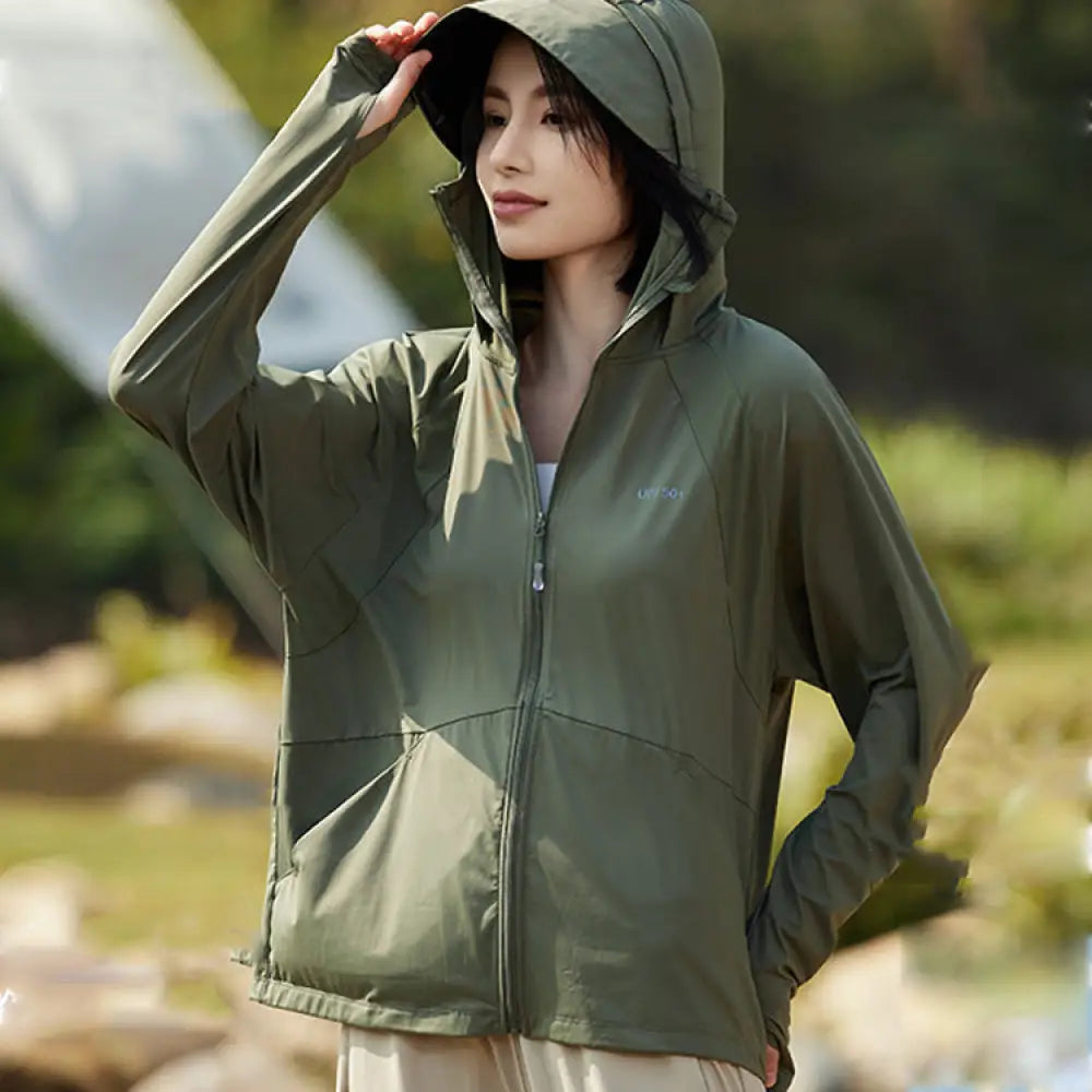 ID1078 【UPF50 + 】アイスシルククール 超薄手 接触冷感 夏用UVカットアウター レジャー／通勤用 折り畳み可能 女性用ワイドツバ帽子付き UVカット 女性用 アイスシルク 夏用 超薄手 通気性 ワイドツバ UVプロテクト