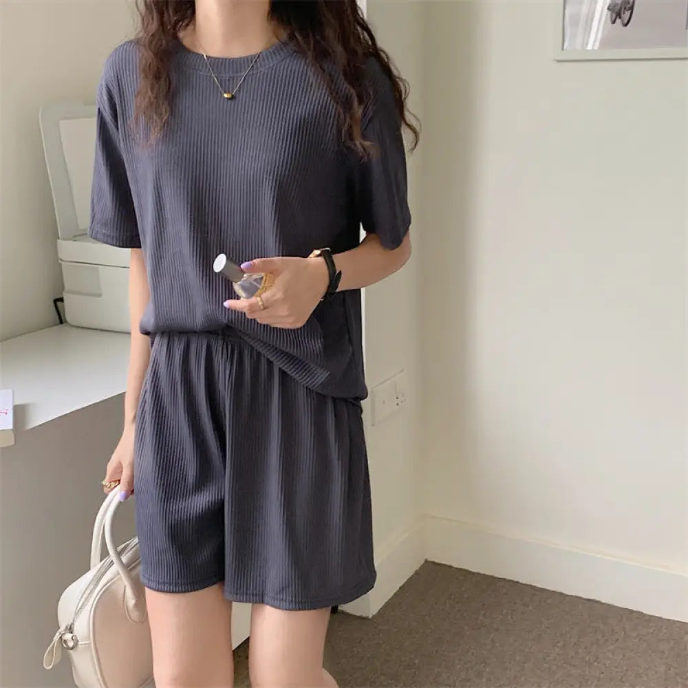 ID1494 夏 カジュアルセット 韓国風 ひんやり スネークプリント ルームウェア ホームウェア ゆったり 2点セット 通気性 快適 6色展開 グレー / フリー 外出着>セットアップ