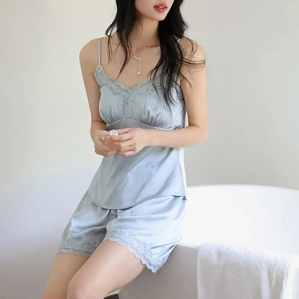 ID1258 夏用 アイスシルク 銀箔加工 胸パッド付き ストラップ＆ショートパンツ セット 薄手 涼感 抗菌 通気性抜群 インスタ映え 洗濯OK