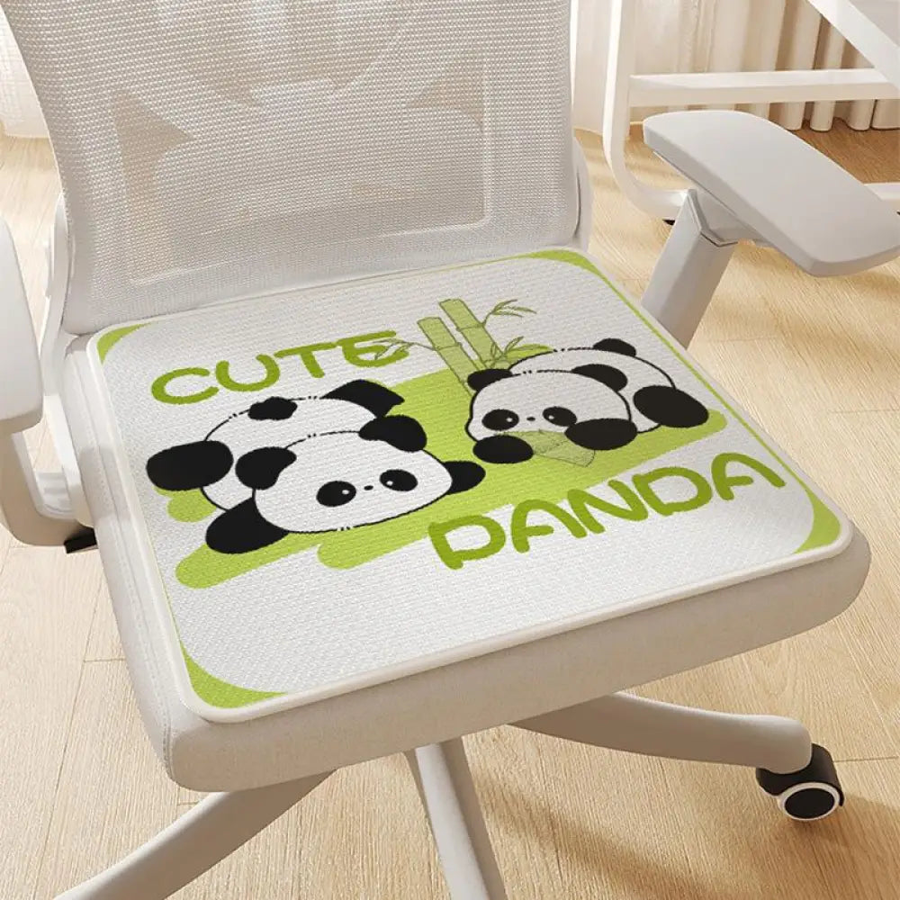 ID1755 夏用 クール感 冷感アイスシート 座布団 滑り止め 高級感 オフィス クール感チェアパッド 長時間座りに最適 パンダ / 40*40cm インテリア雑貨>その他