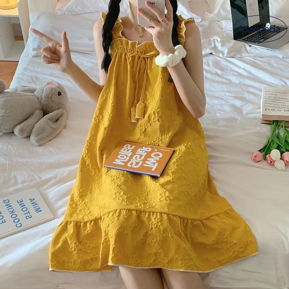 ID1630 夏用ストラップネグリジェ 学生さんに人気 薄手で涼しい プリンセス風 ゆったりルームウェア おうちカジュアルにも