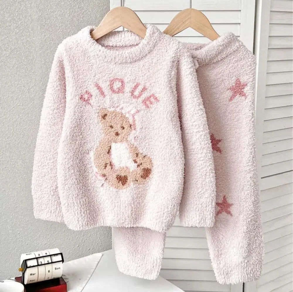 新作 フリース おやすみ くま 子供 レディース カップル ふわふわ キャラクター ホームウェア パジャマ セット 暖かい 柔らかい 保温 快適 おしゃれ ルームウェア 自宅用 リラックス ID2929